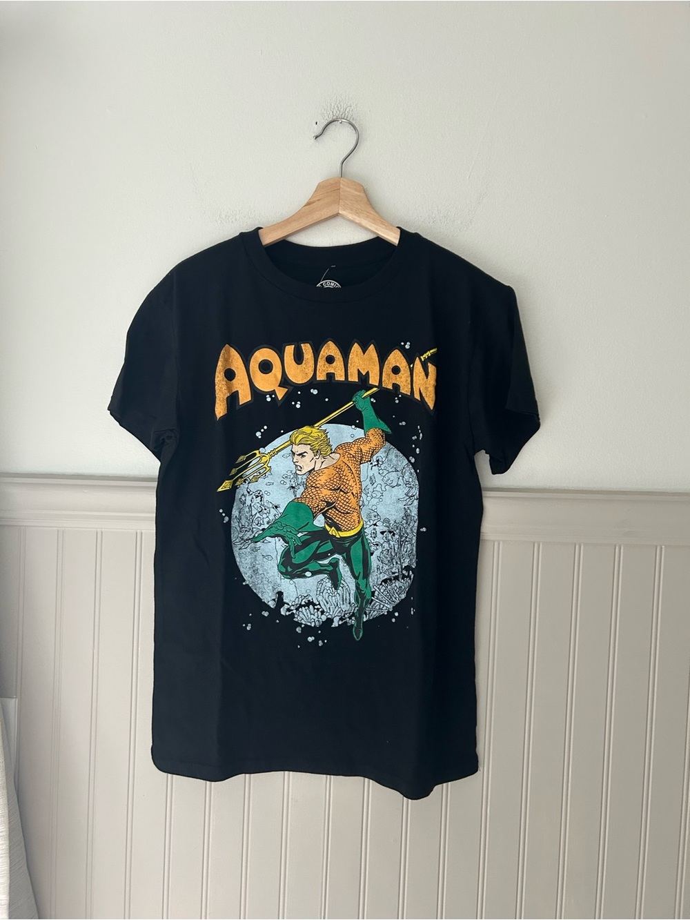 ⭐️ NEW DC Comics Aquaman Black Graphic Tee Men’s Medium